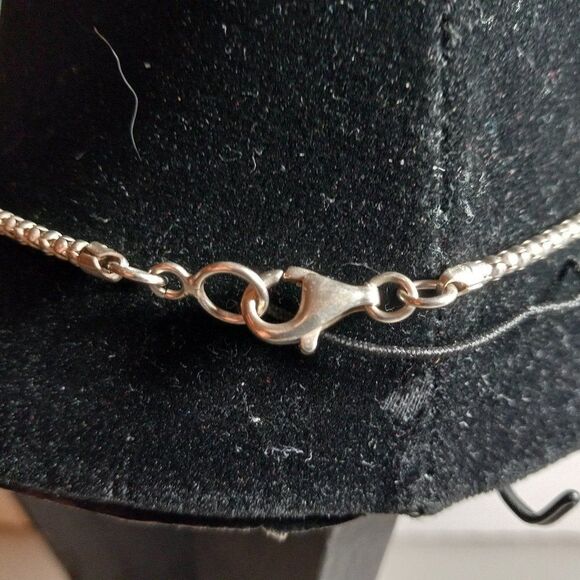 Hand of Fatima Signed Limor 925 Necklace and Pendant - Picture 4 of 7